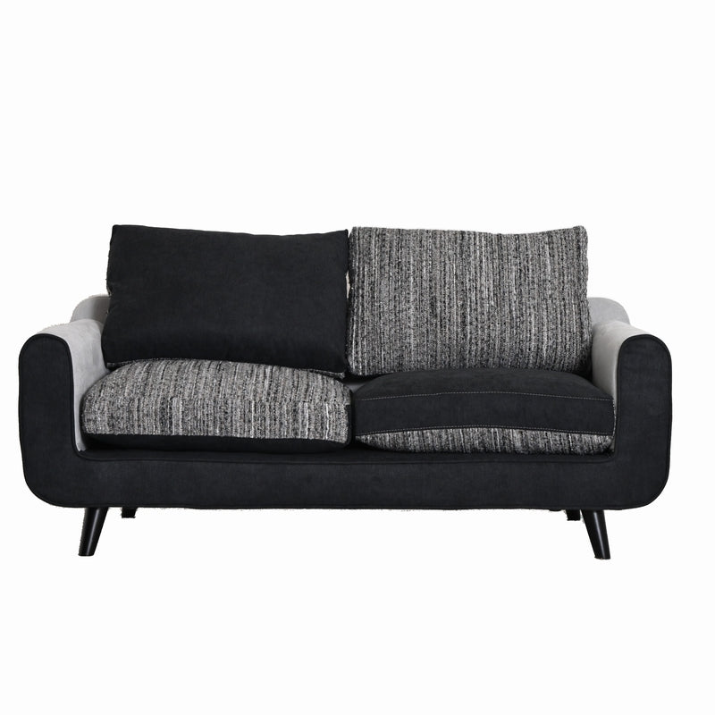 リバーシブルクッションで座り心地とスタイルを自由自在にチェンジできる2人掛けソファ― フォース